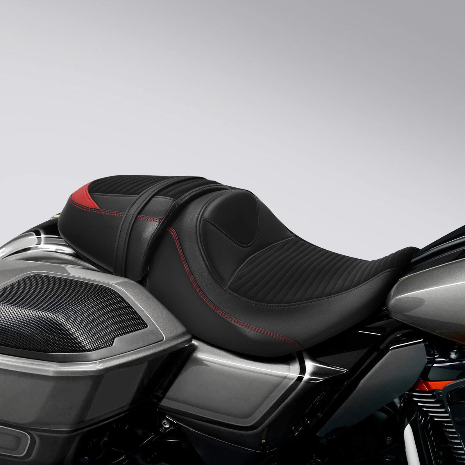 Driver & Passenger Seats for Harley CVO Road Street Glide (2023–2025) FLTRX 24