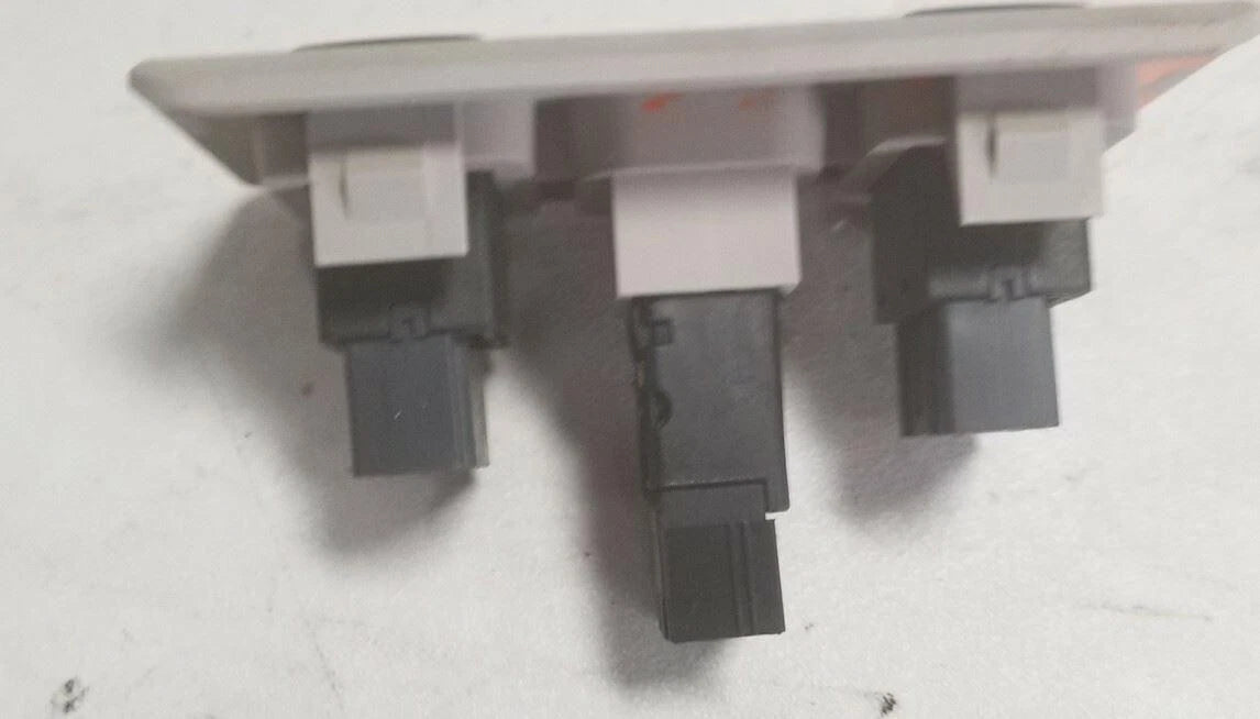 Sunroof Switch Assembly for Land Rover Discovery 2 II (1999–2004)