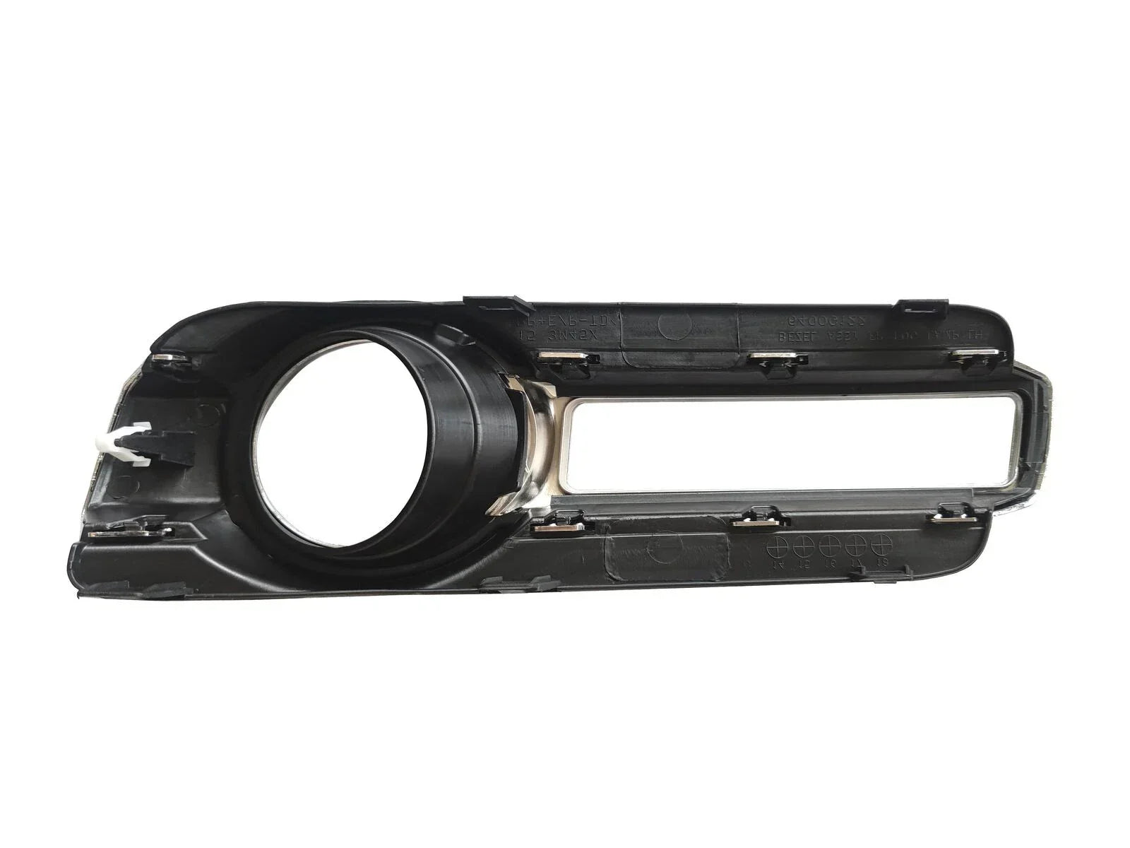 Fog Light Bezel Trim Right Side for Mitsubishi Pajero NX (2014–2021)