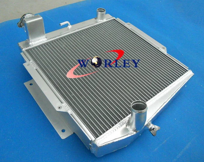 3 Core Aluminum Radiator + Fan for Datsun Roadster Fairlady (1966-1970)