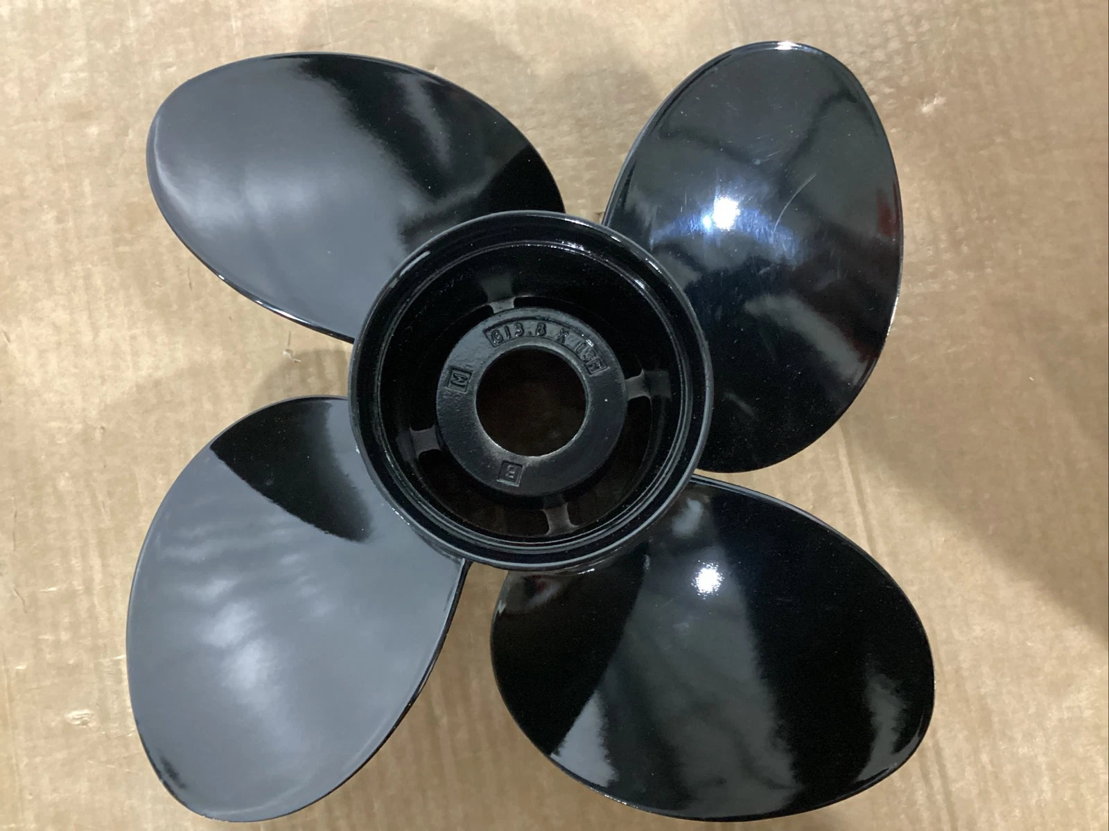 13.8x 13P Propeller for Mercury Spitfire (Part # 8M8026570)