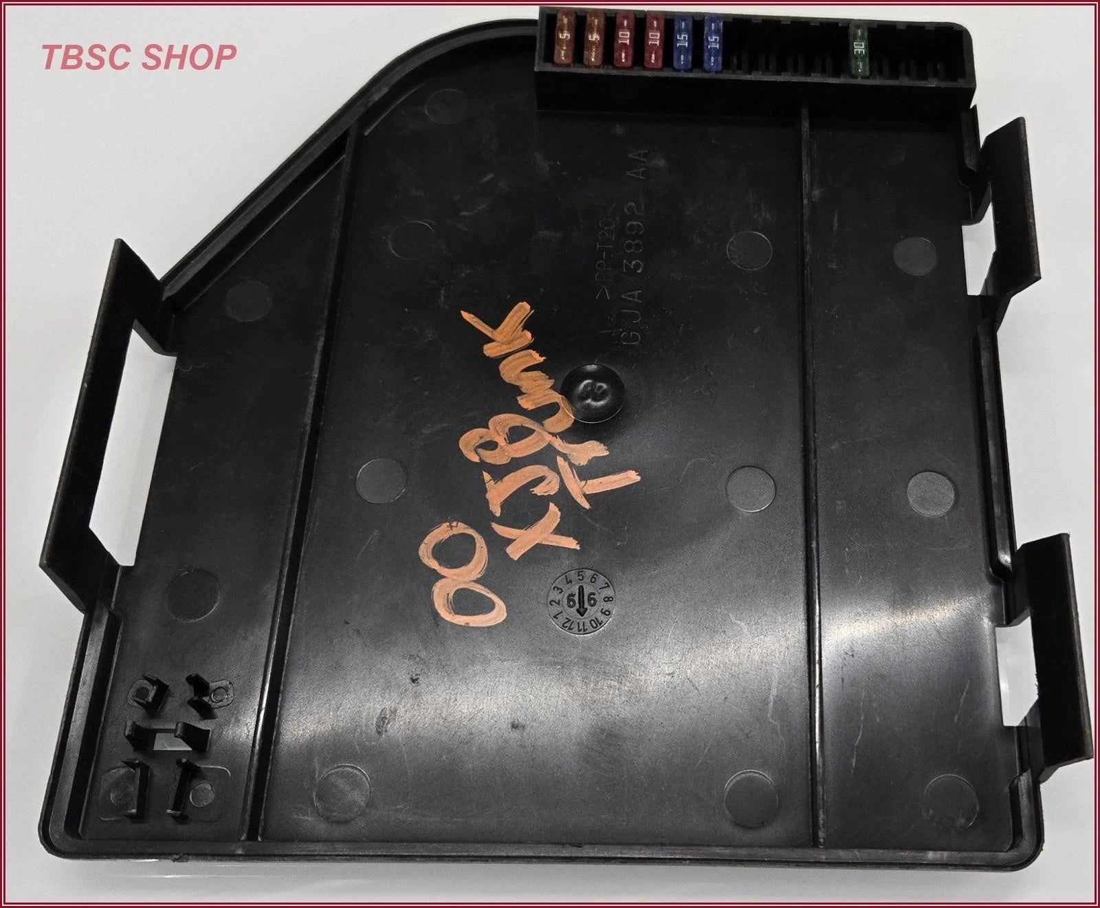 Rear Fuse Box Cover for Jaguar XJ8 VDP XJR (1998–2003)