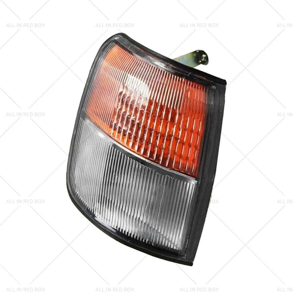 Left Corner Lamp Turn Signal Light for Mitsubishi Pajero Montero (1993–1996)