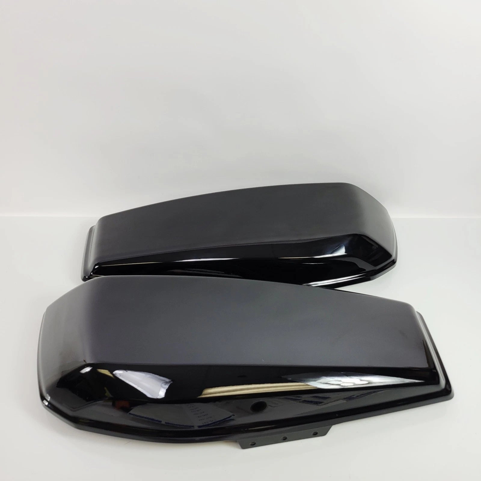 Saddlebag Lids for Harley-Davidson Road Glide (2024) - Vivid Black