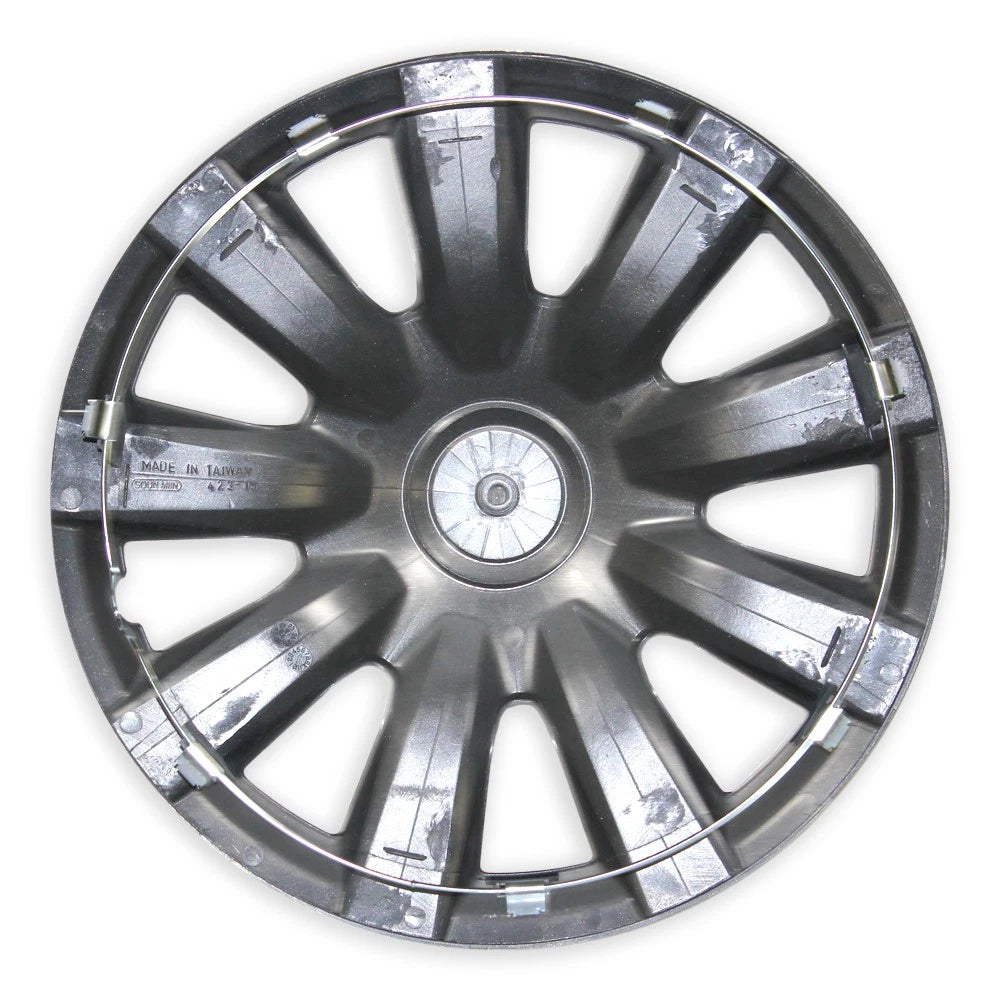 Push-On Wheel Cover Hubcaps Silver for Toyota Camry (2004–2006)