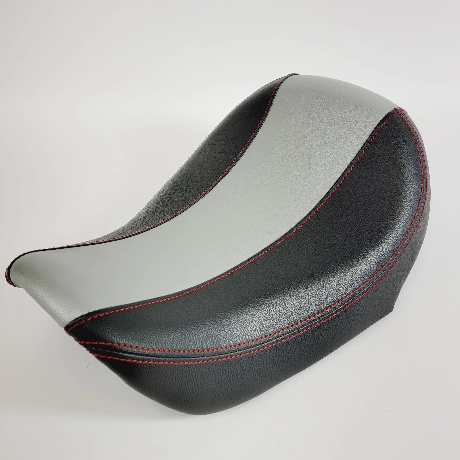 Custom Leather Solo Seat for Harley Dyna (2006–2017) 53077-06