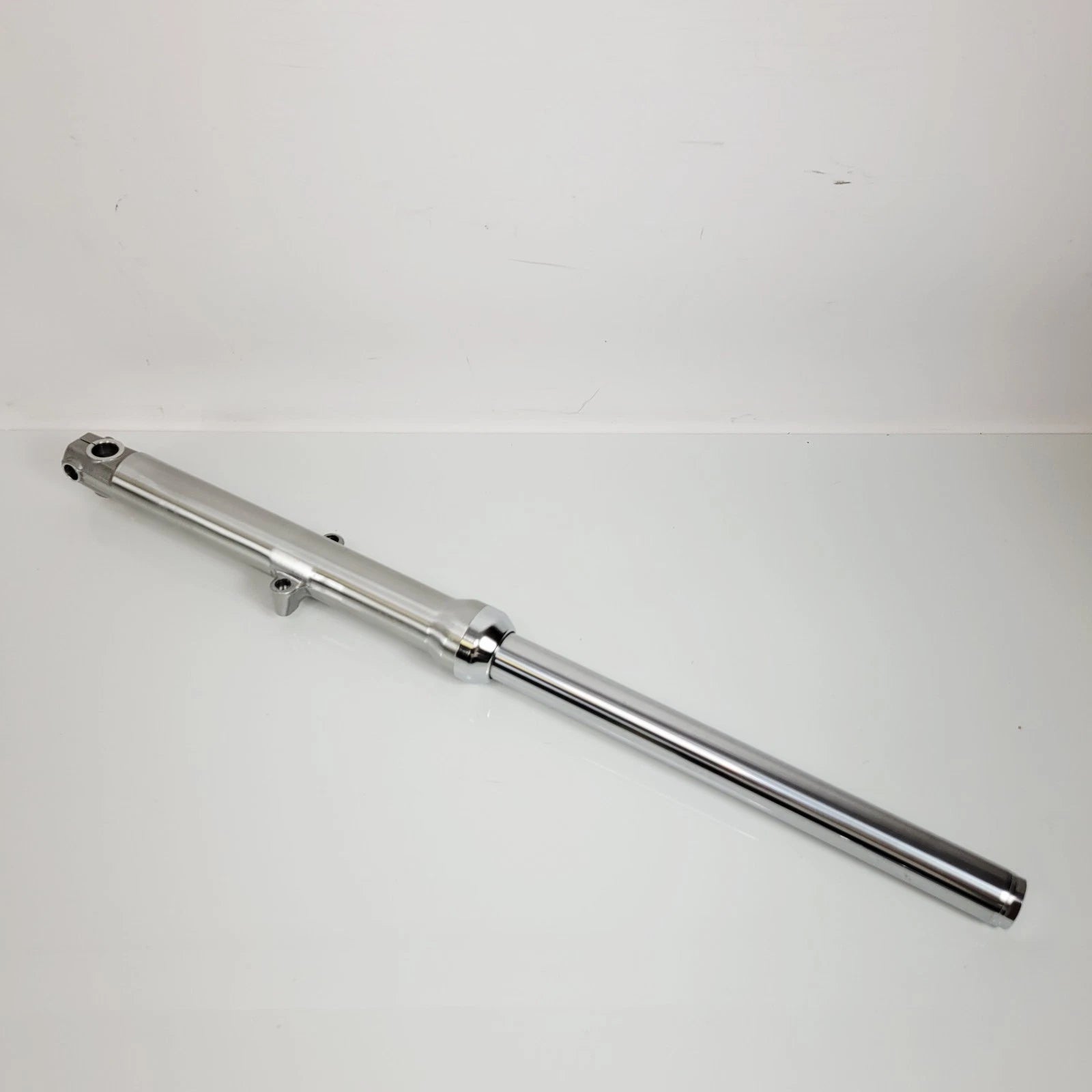 Right Fork Tube Leg for Harley Davidson Dyna Super Glide (1995–1999) 45947-95