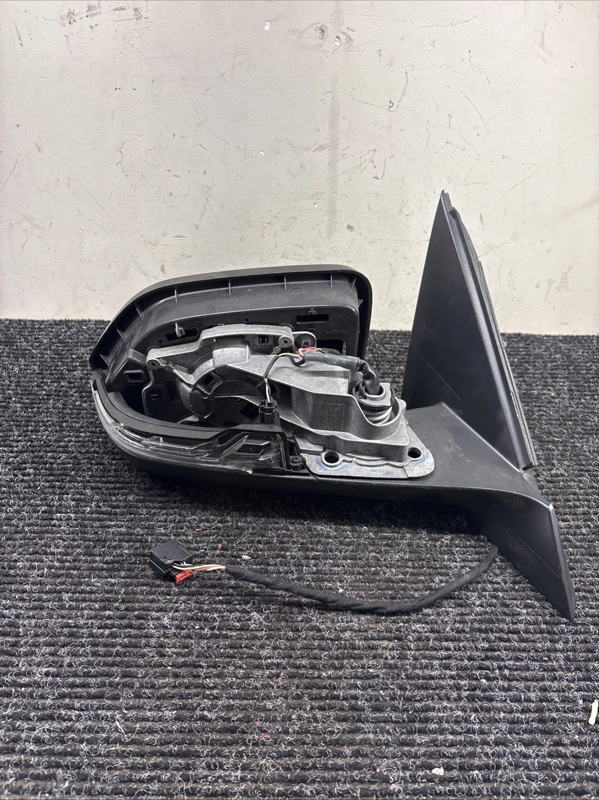 Right Side Passenger Mirror for Volkswagen Atlas (2021–2023) 3CM857502H Deep Black