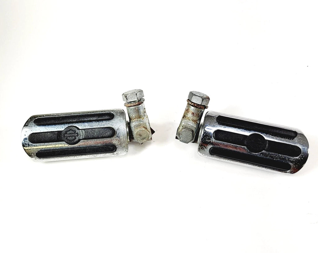 Set of 2 Chrome Male Foot Pegs for Harley Davidson (2008–2021)