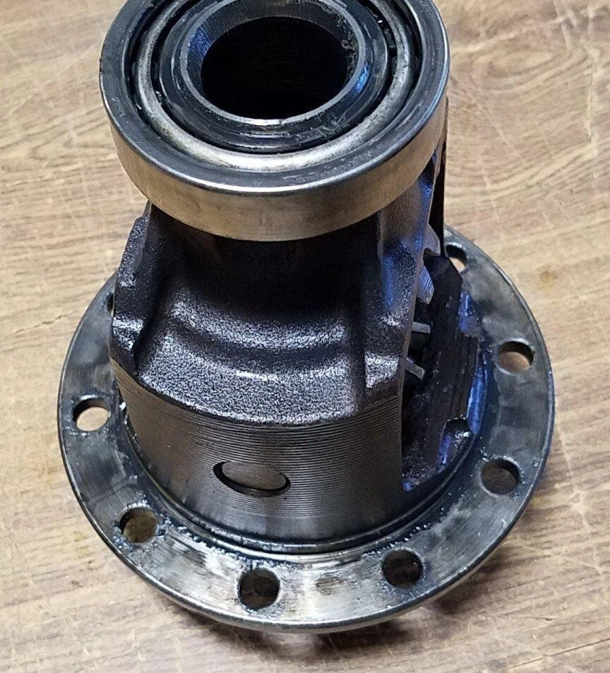 Open Differential Carrier for Ford Thunderbird Cougar (1989–1997)