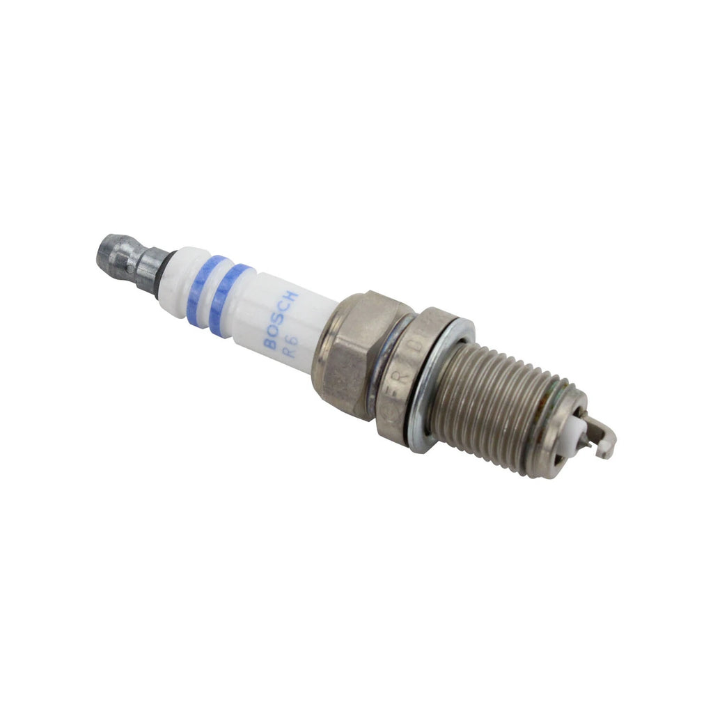 Spark Plug Set of 4 Bosch OE Fine Wire Platinum 6730 for Volvo Toyota Geo Hyundai Suzuki