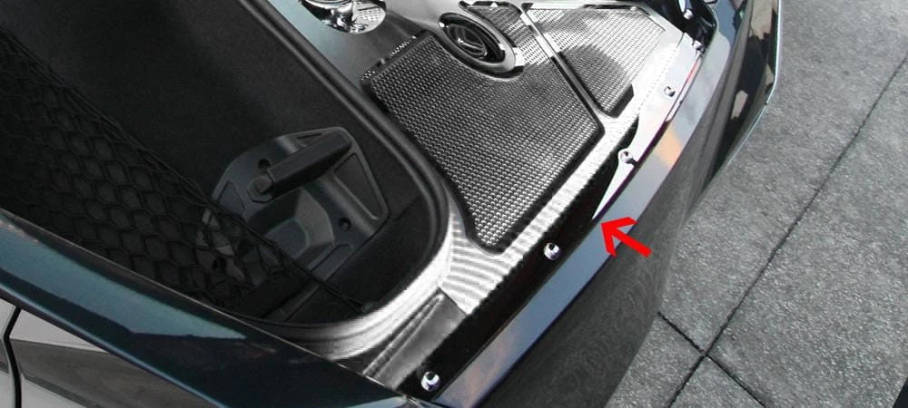 Fender Cap Kit with White LED and Bolt Covers for 2020–2021 Corvette