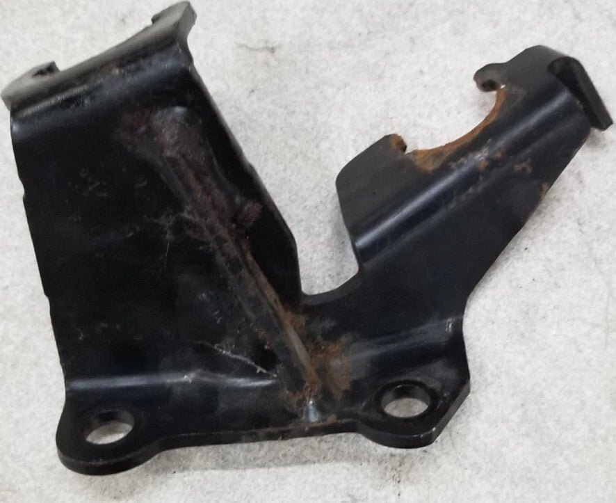 Shift Linkage Bracket for Jaguar X-Type 2.5L (2002–2005)