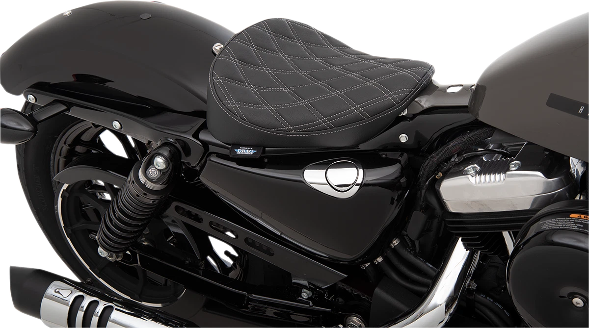 Bobber Solo Seat for Harley Sportster XL (Double Diamond, Silver Stitch)