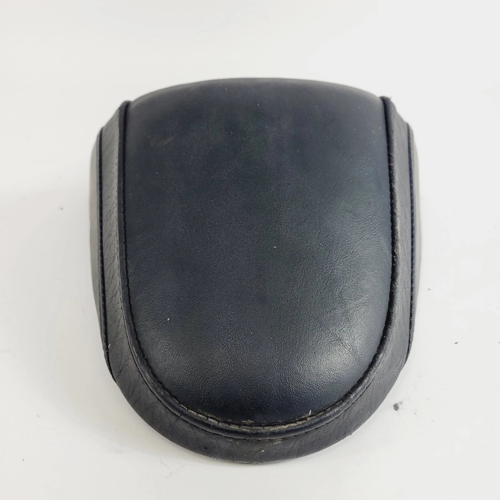 Rear Passenger Seat Pillion for Harley-Davidson V-Rod CVO (2002–2006) 51594-05
