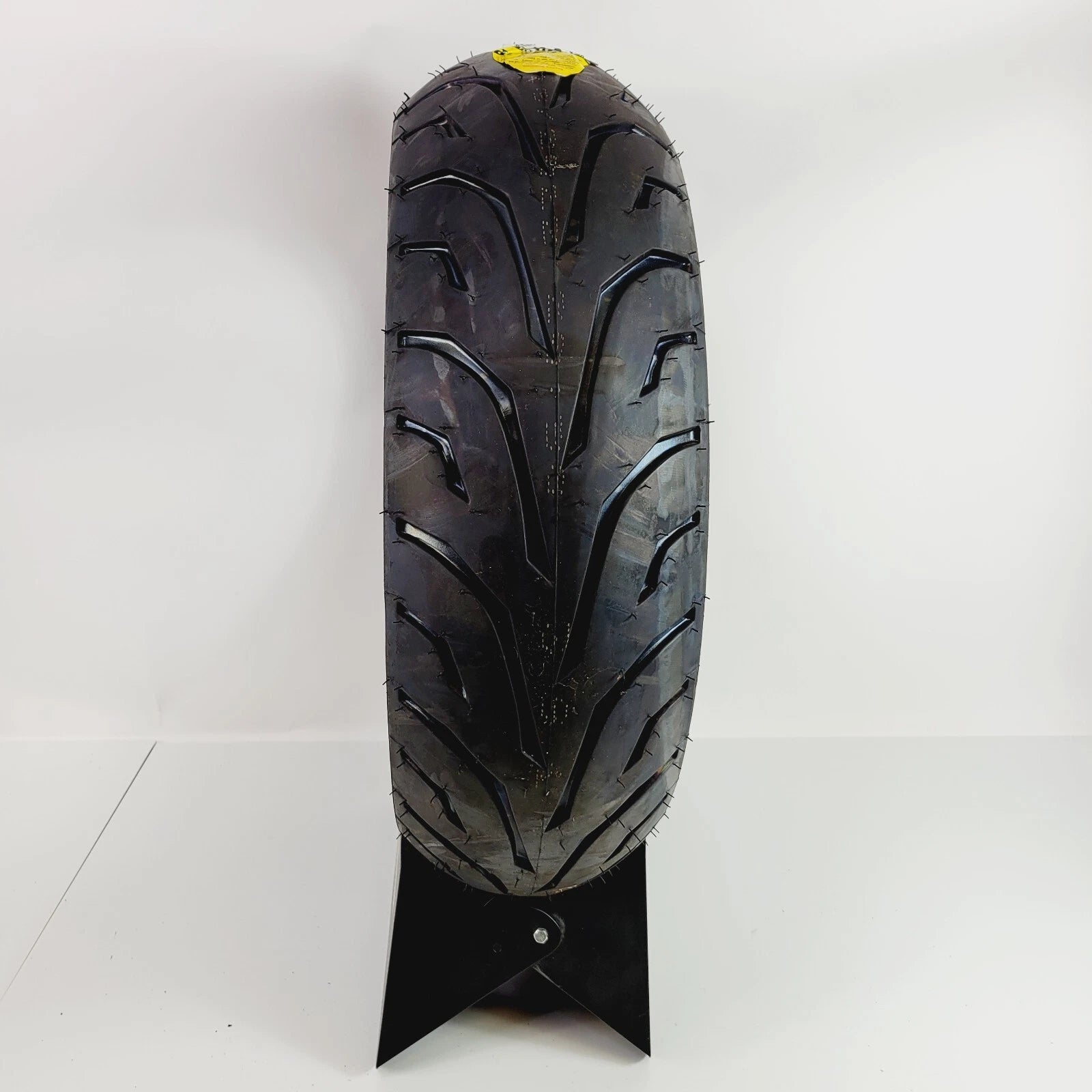 Dunlop Rear Tubeless Tire 180/60B17 75V for Harley-Davidson (2004–2023)