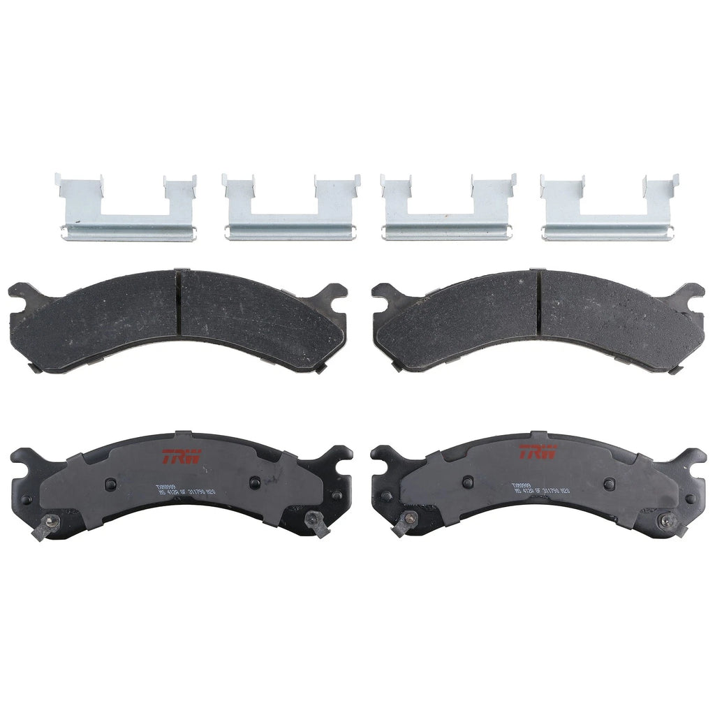 Set of 4 Disc Brake Pads for Chevrolet Silverado 3500 (2001–2006)