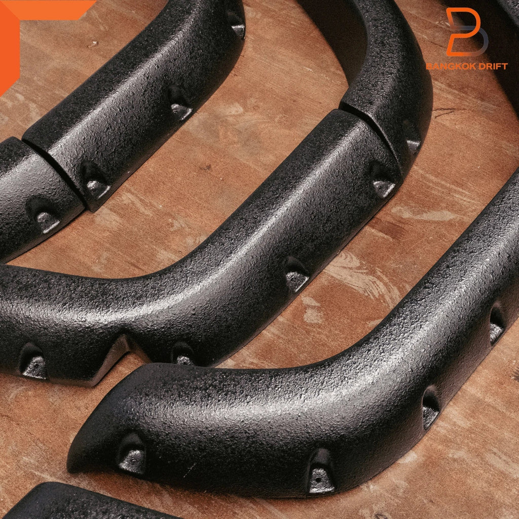 Fender Flares for Mitsubishi Pajero Montero Wagon 5D (1982-1991)