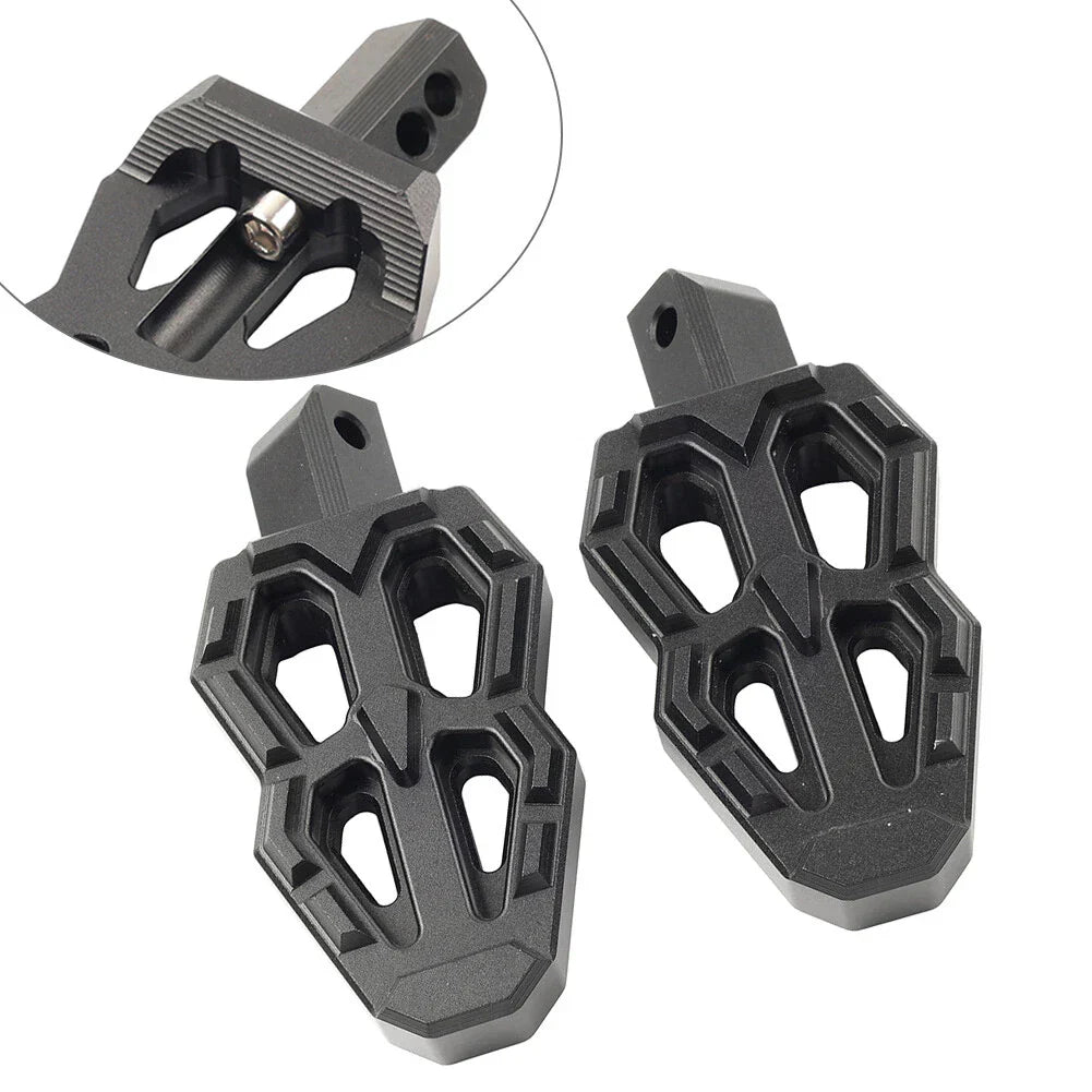 Rear Foot Pegs for QJMotor 350 400, Benelli TNT 600 300 302S (2015-2023)