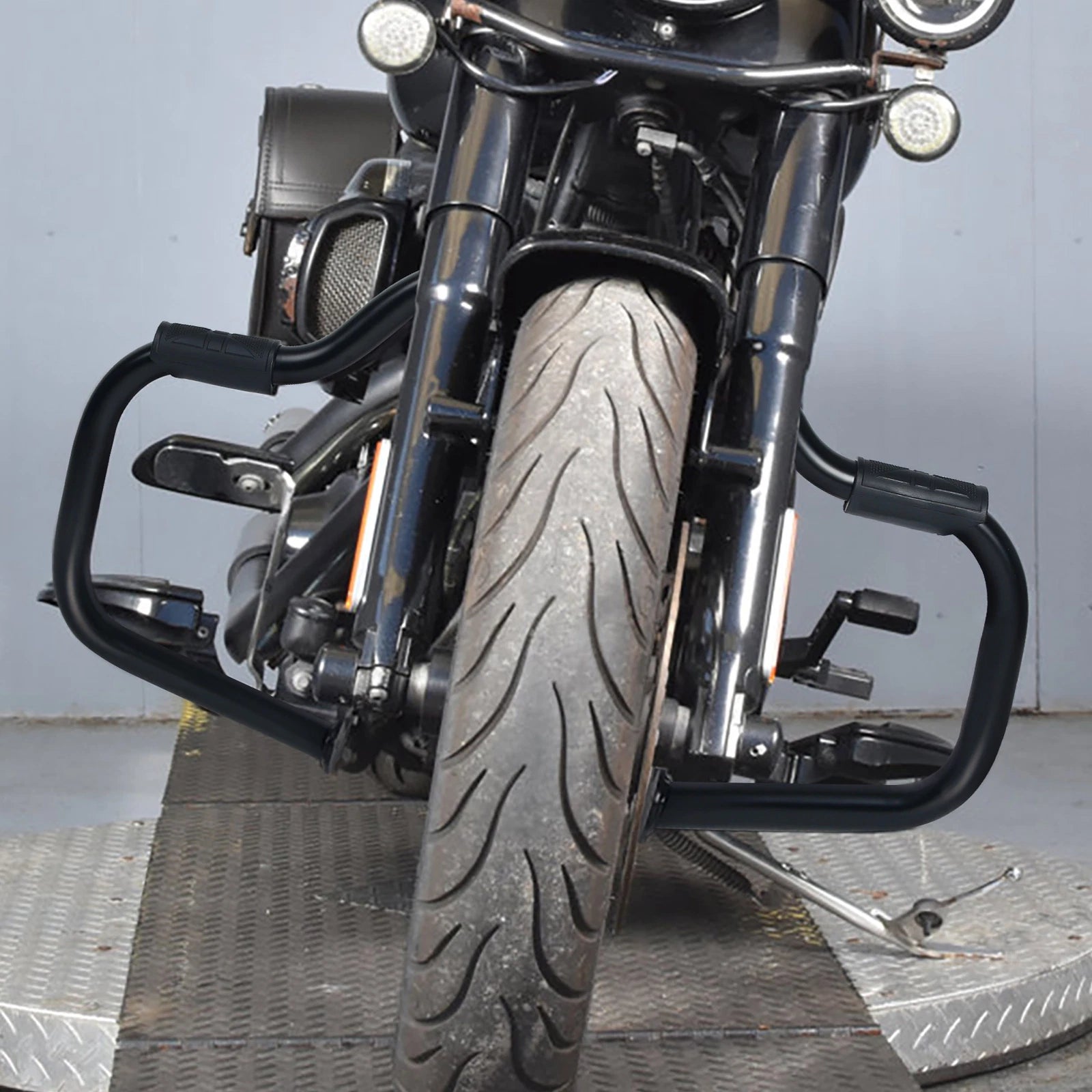 Mustache Engine Guard Highway Crash Bar for Harley Softail Fatboy (2000–2017)
