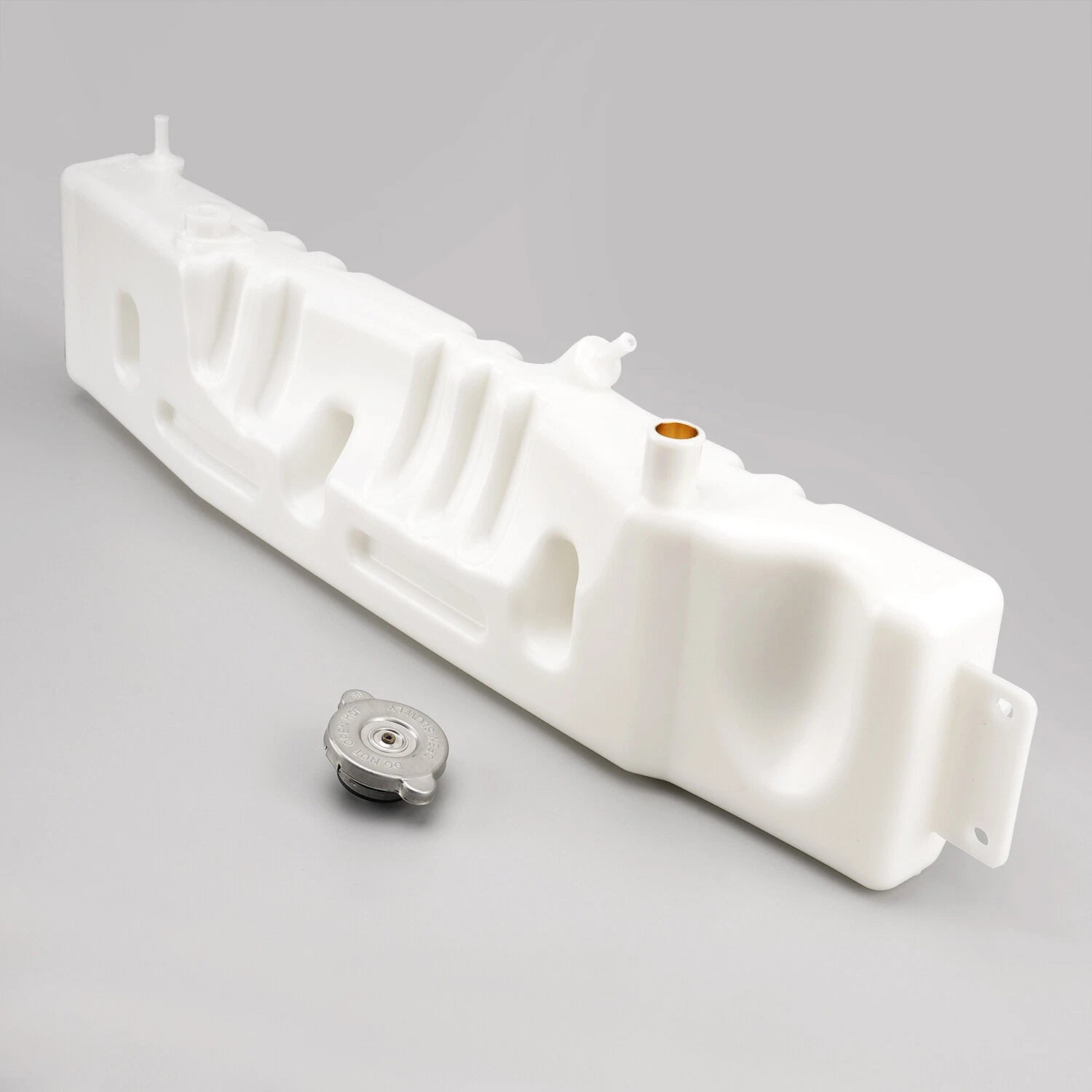 Radiator Expansion Surge Tank for Ford F600 F700 F800 (1980–1998) F6HZ-8A080-B