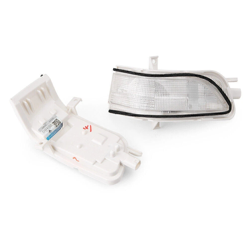 Pair of Rearview Mirrors with Turn Signal Lamp for Toyota CRV Crosstour