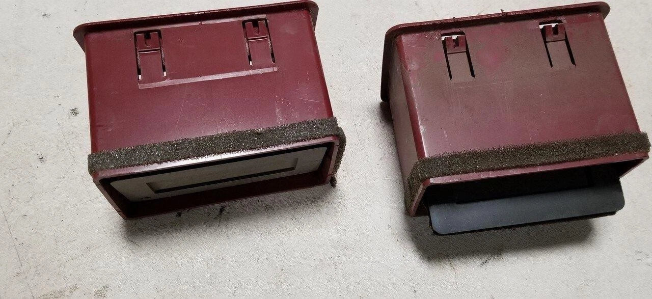 Dash Vent Set for Lincoln Mark VII (1984–1989)