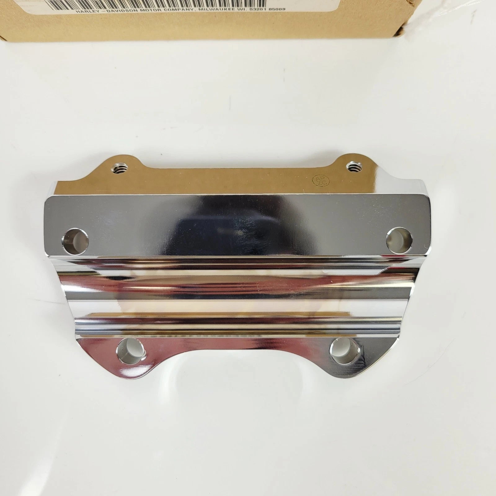Chrome Handlebar Clamp for Harley-Davidson Softail (1996–2015) 67128-04