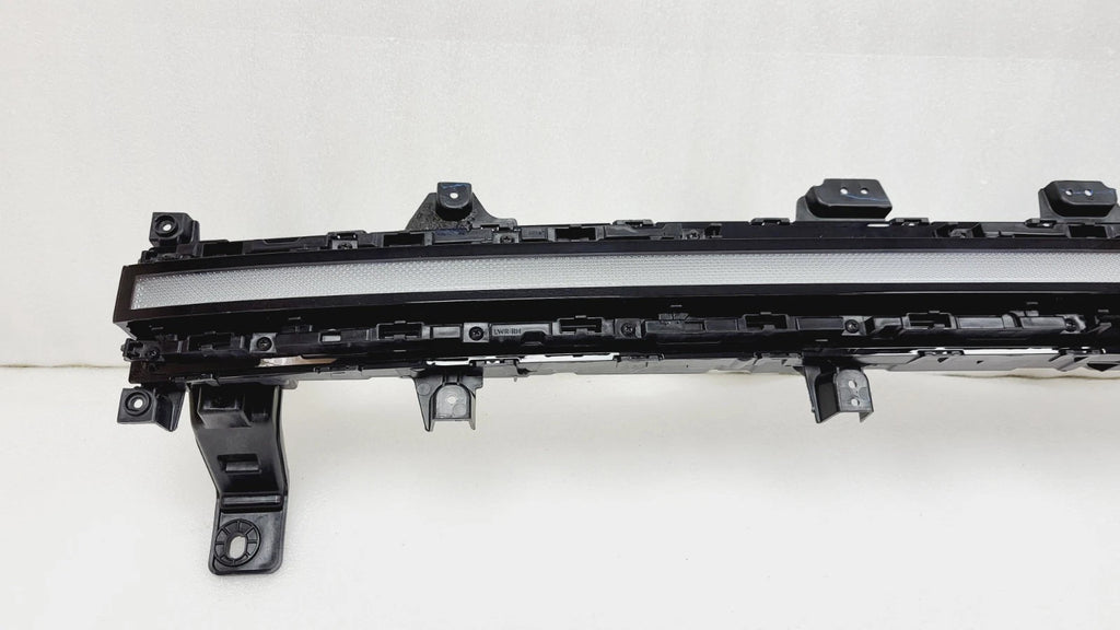 Front Grille Center LED DRL Light Bar for Hyundai Santa Fe (2024–2026) 92209-R6000