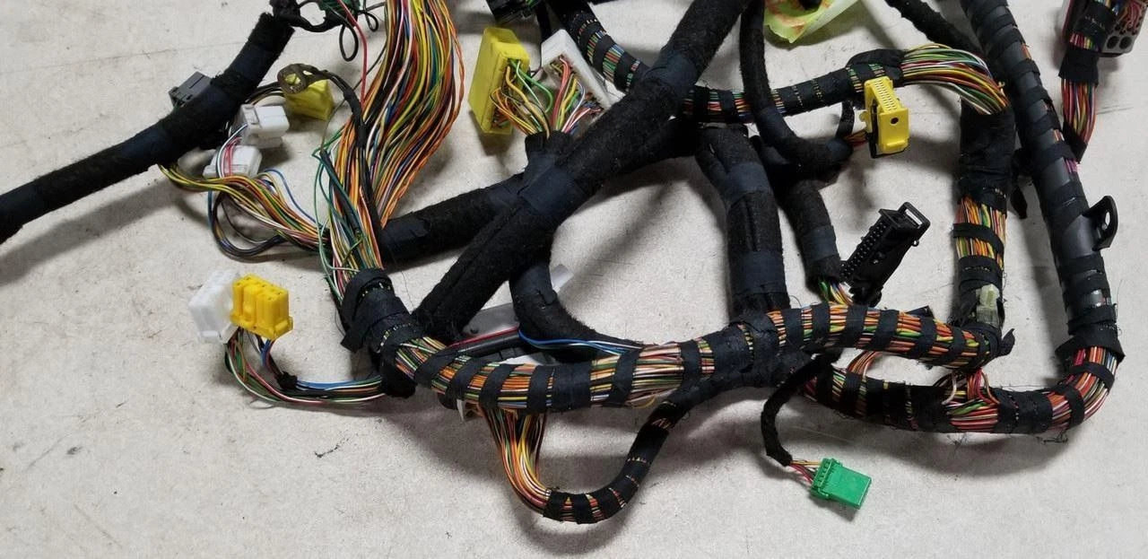 Dash Wire Harness LNG3010AA for Jaguar XJ8 XJR VDP (2001–2002)