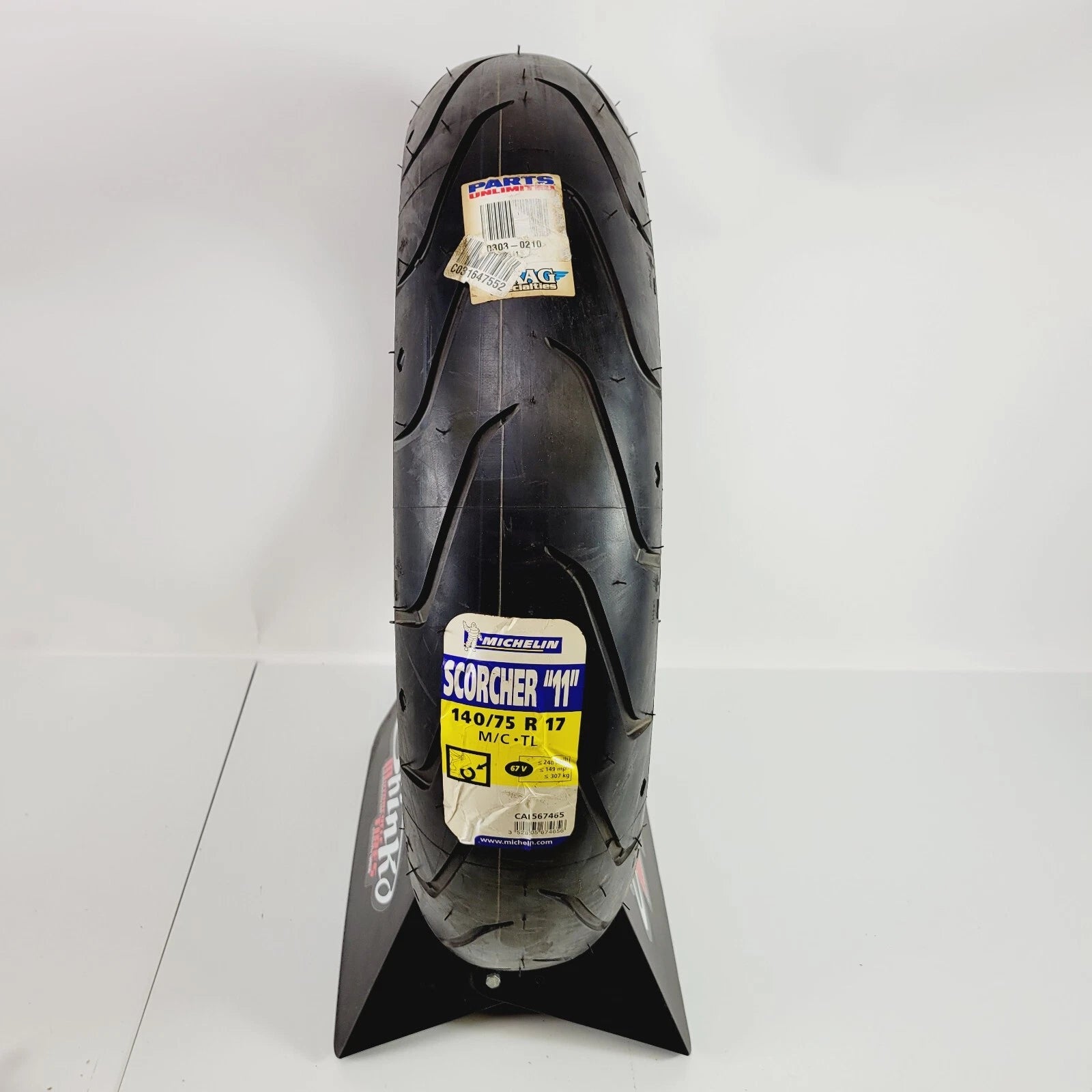 Michelin Scorcher II 140/75R17 Front Tire for Harley Davidson (2007–2017)