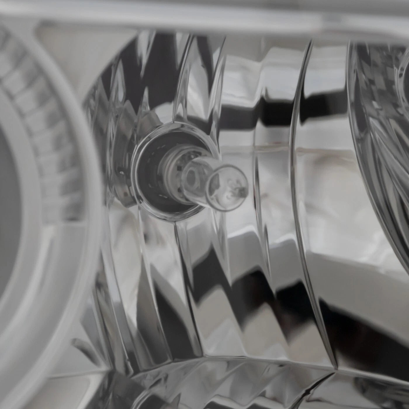 Halogen Headlight w/Bulb Chrome Right for GMC Terrain (2016–2017)