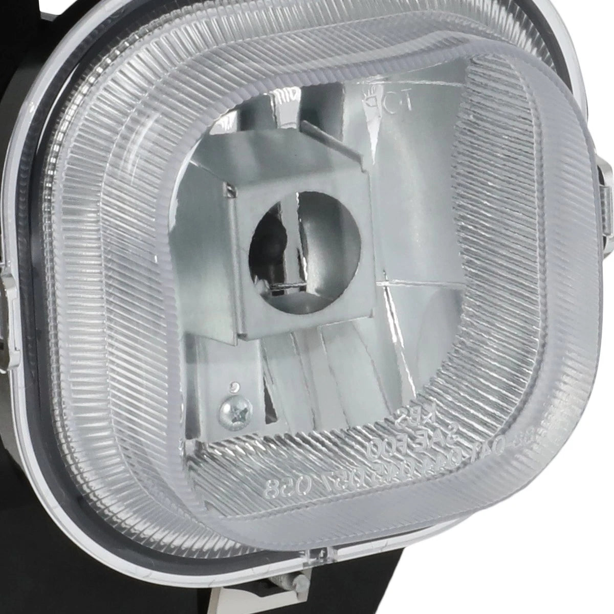 Right Fog Light for Ford Excursion/Super Duty (2001–2004) OE Style