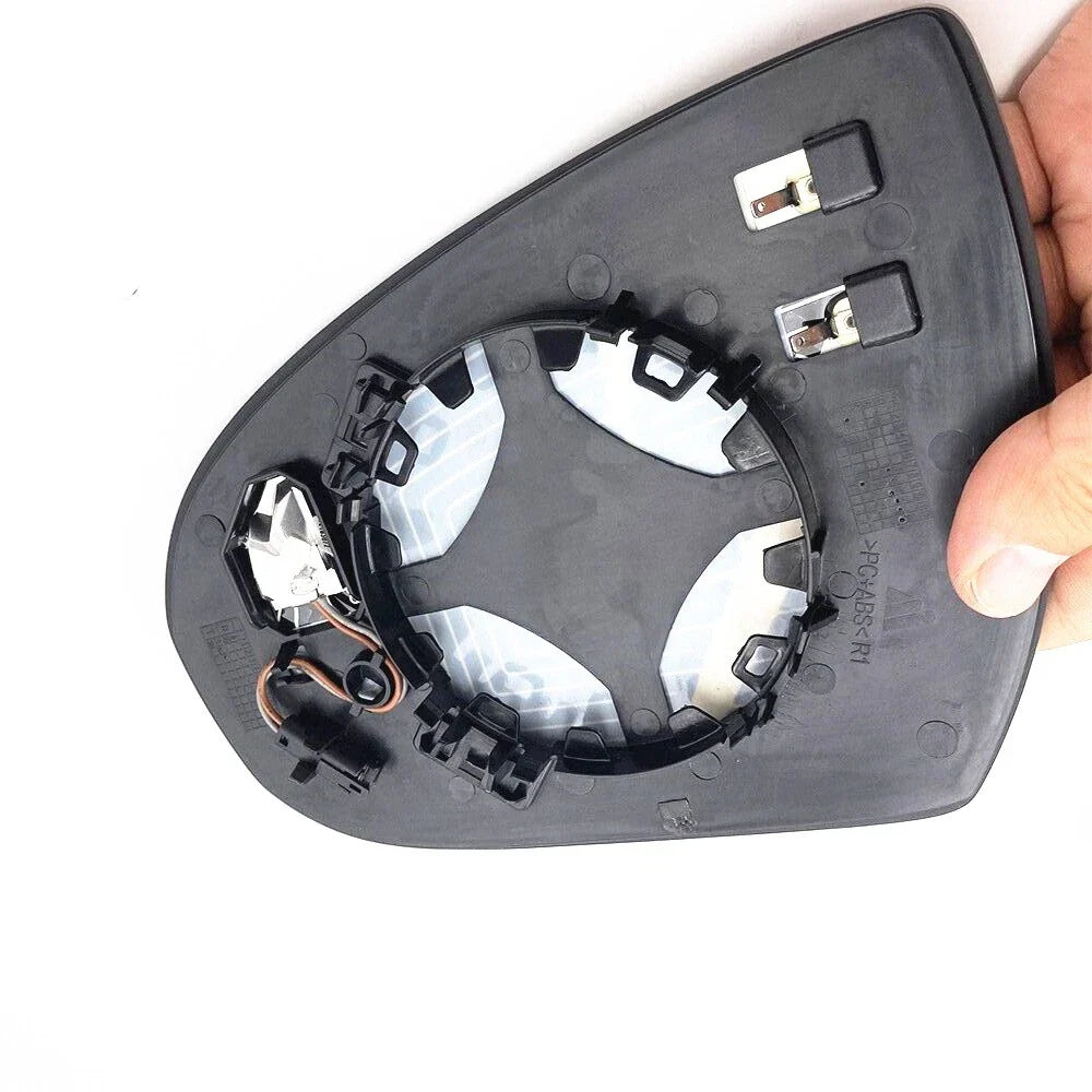 Heated Right Mirror Glass with BSD for Hyundai Tucson (2015-2018)
