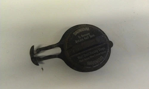 Gas Cap Push Clip for Ford Thunderbird Cougar (1989–1990)