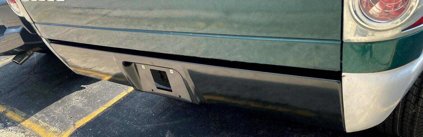 Rear Roll Pan with License Light for Dodge Ram 1500/2500/3500 (2002–2009)