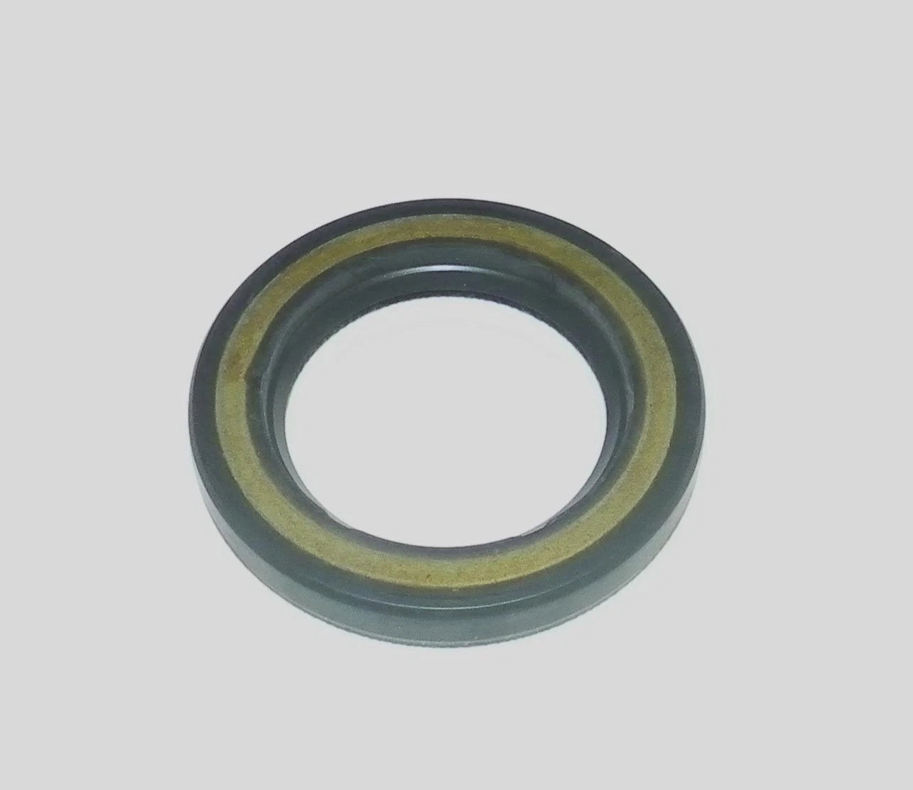 Drive Shaft Oil Seal for Yamaha 300/350 Hp 4-Stroke - 552-57