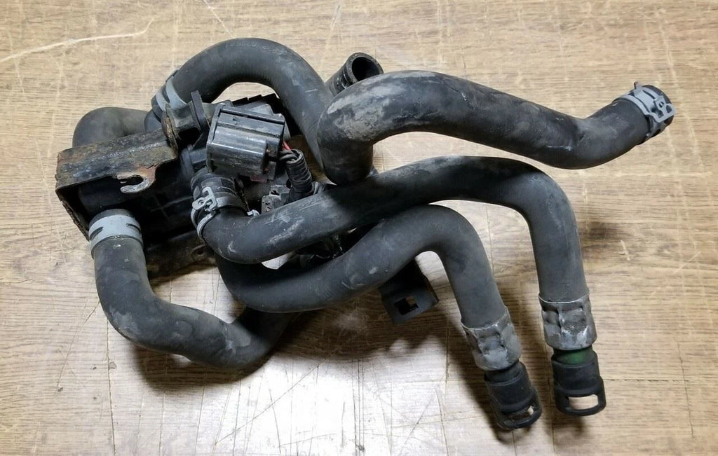 Heater Aux Control Valve for Lincoln LS (2000–2002) with Rubber Hose