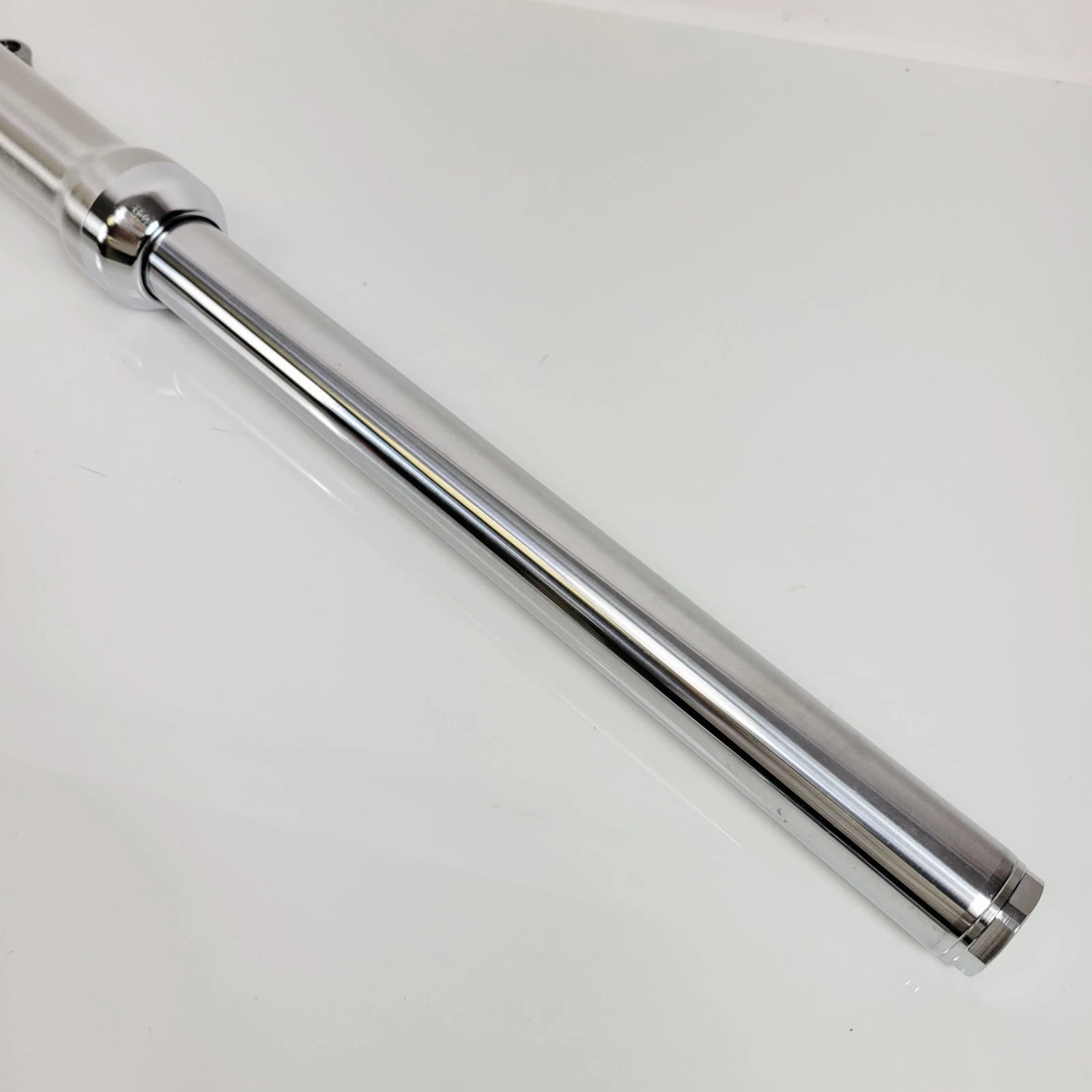 Right Fork Tube Leg for Harley Davidson Dyna Super Glide (1995–1999) 45947-95