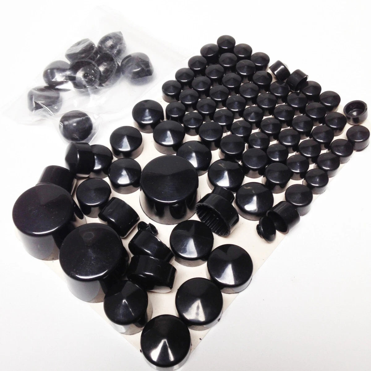 Black Bolt Toppers Caps for Harley Davidson Softail Twin Cam (2000–2006)