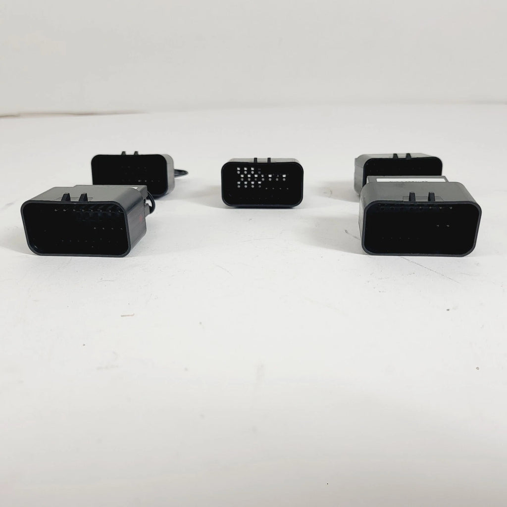 Set of 2 Rockford Fosgate Boom Audio Amplifier Bypass Plugs for Harley Davidson (2014–2023)