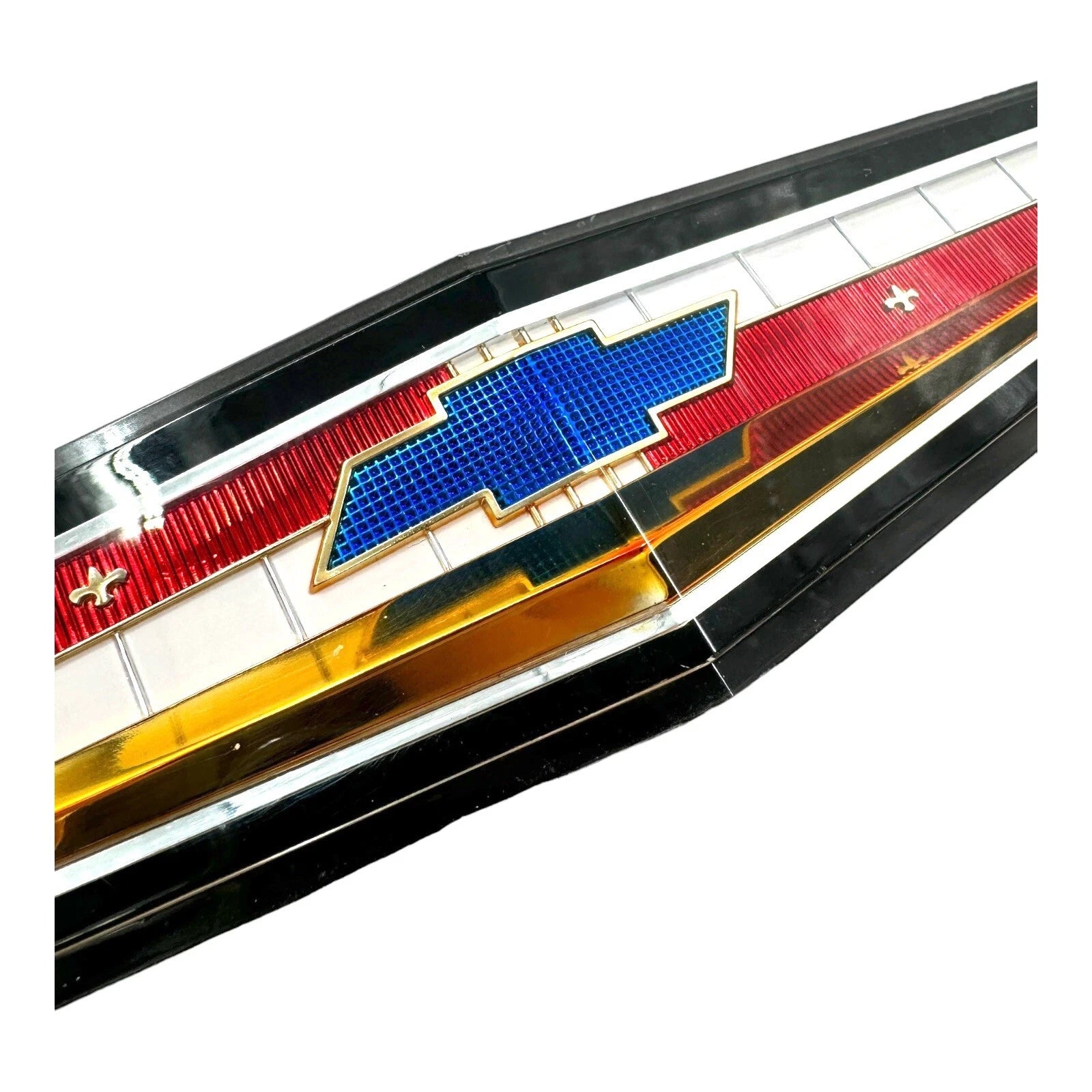 Front Grille Emblem Logo Insert for 1961 Chevrolet Passenger Car (283 V8)
