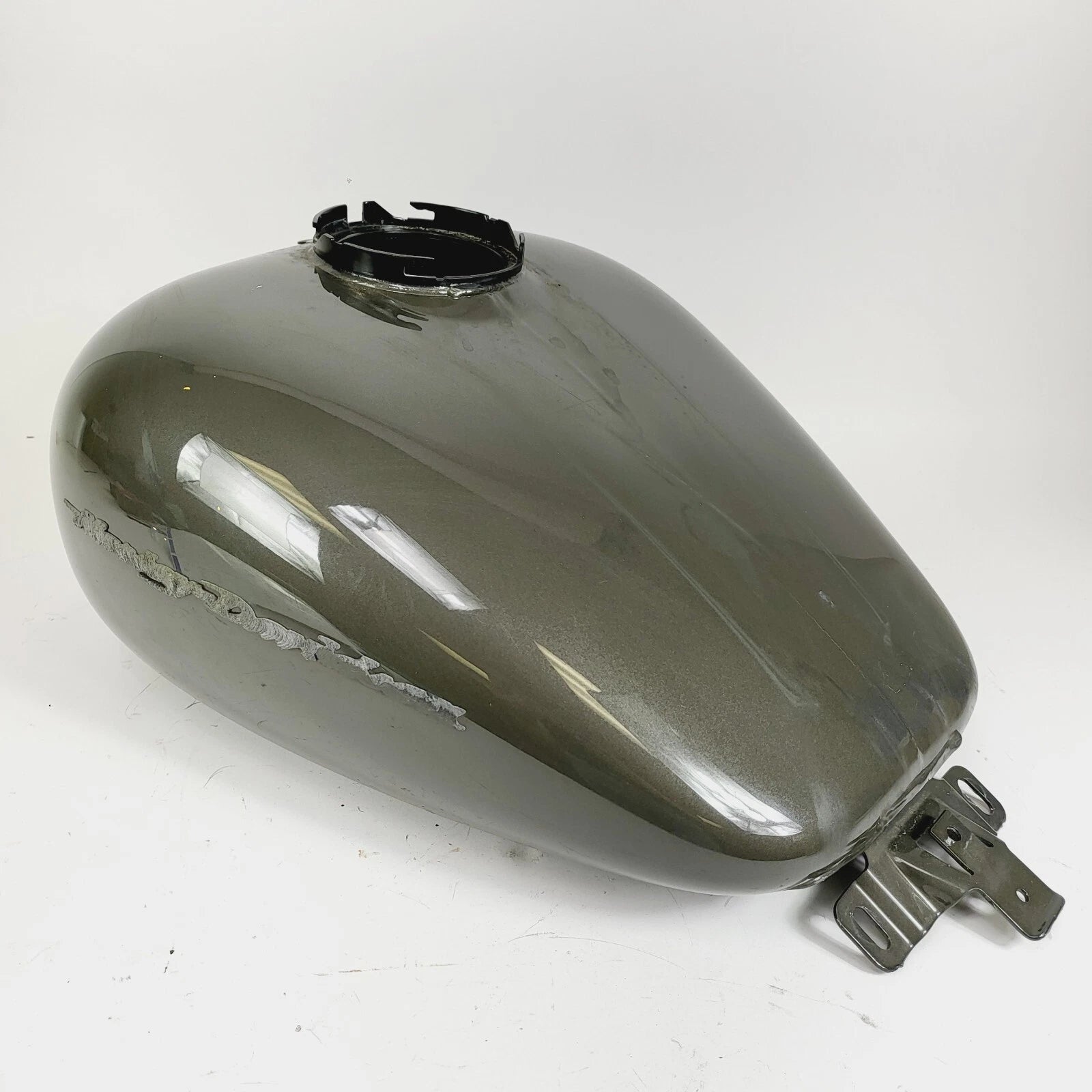 OEM 6 Gal Gas Fuel Tank for Harley Davidson Touring (2008–2022)