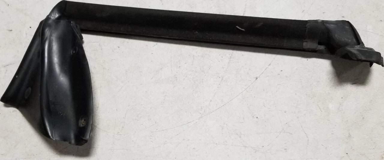 Rear Left Quarter Door Window Inner Molding Seal for Jaguar XK8 XKR (1997–2006)