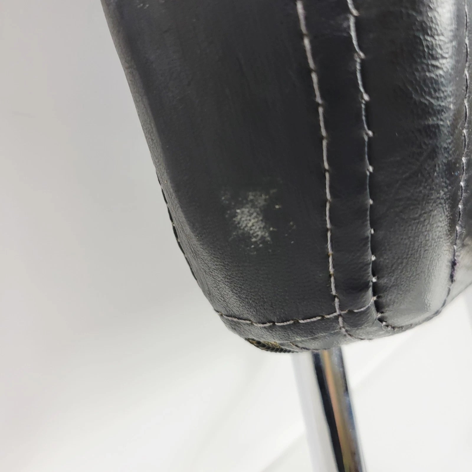 Chrome Sissy Bar Passenger Backrest for Harley-Davidson Touring (2009–2023)