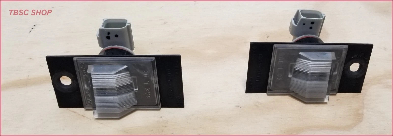 Set of 2 Rear License Plate Lights for Lincoln LS (2003–2006)