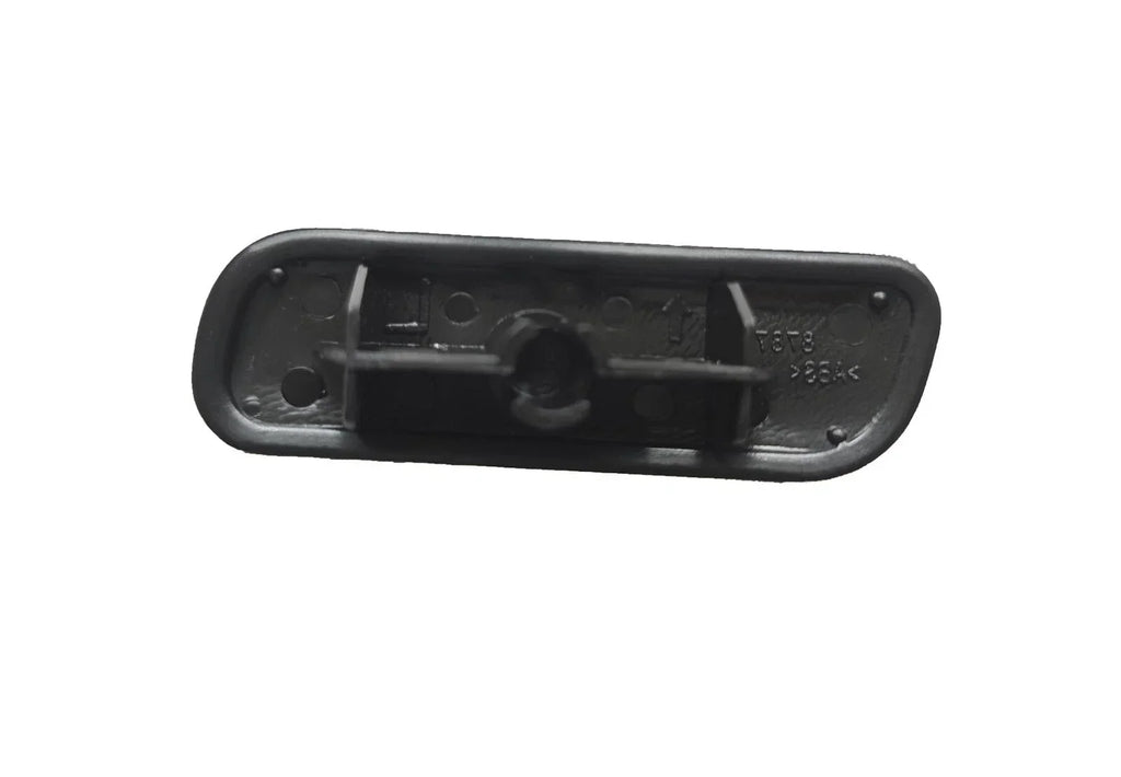 Spray Nozzle Cover Right Side for Mitsubishi Pajero NS/NT (2006–2011)