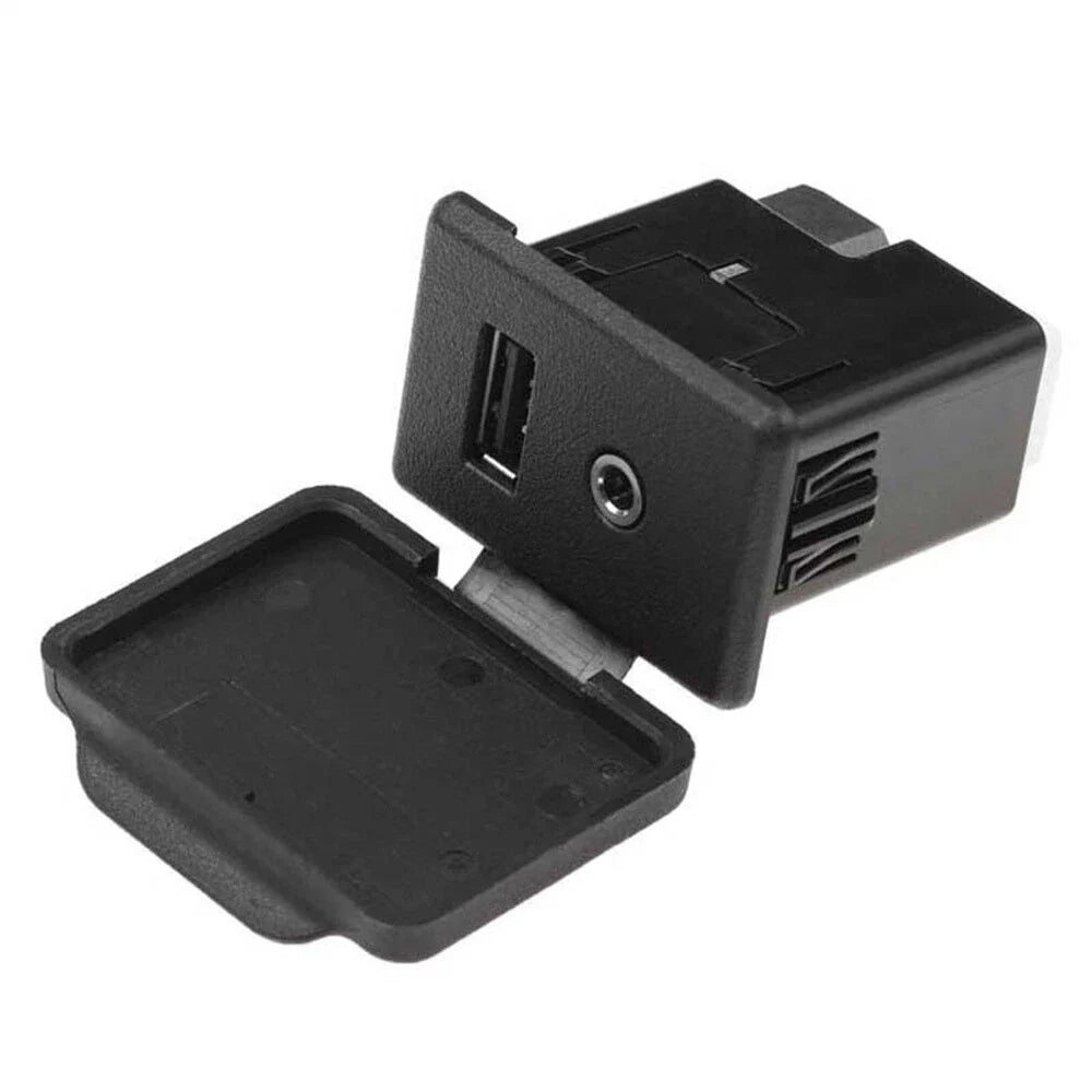 Auxiliary Audio USB Adapter for Nissan Versa Note Altima Sentra (2015-2019)