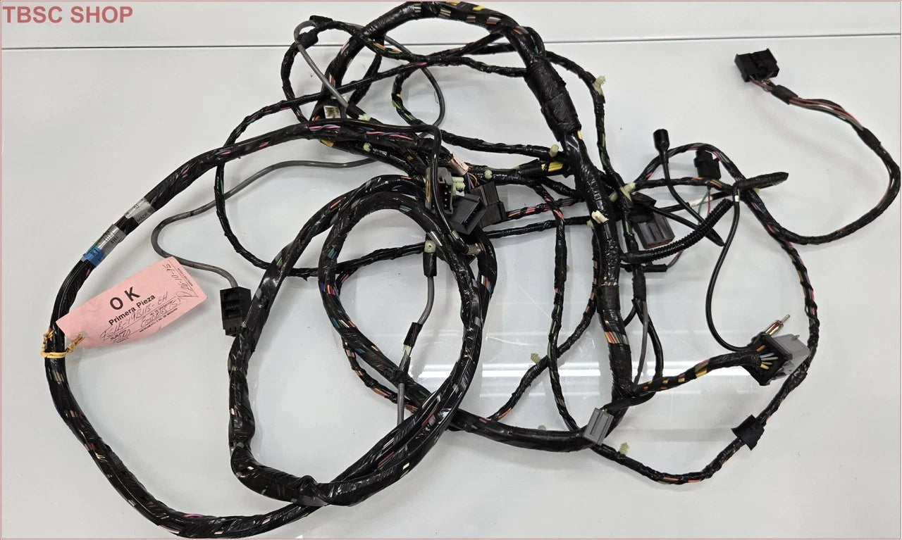 Trunk Mounted CD Changer Wire Harness for Lincoln Mark VIII (1995–1996)