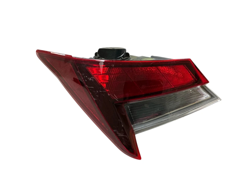 Halogen Taillight for Hyundai Elantra SE (2021–2023) 92401-AB000
